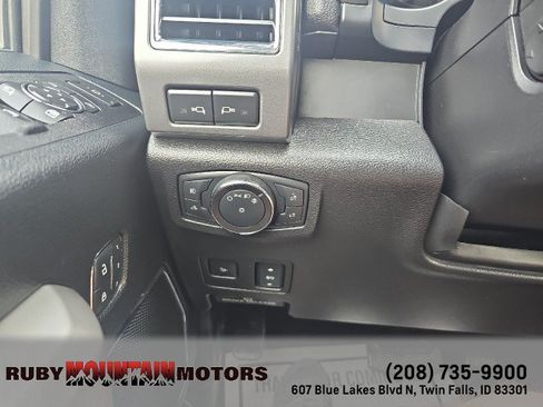 Used 2018 Ford F250 Lariat w/ Lariat Ultimate Package AWD/4WD image 22