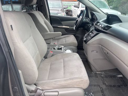 Used 2011 Honda Odyssey EX image 14