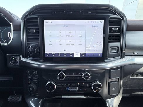 Used 2022 Ford F150 Lariat AWD/4WD image 12