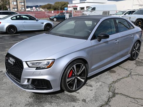 Used 2018 Audi RS 3 image 2