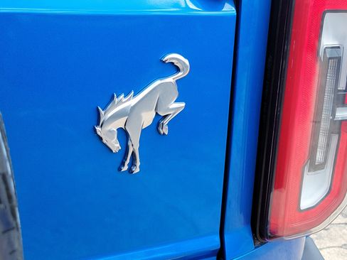 Used 2024 Ford Bronco Outer Banks AWD/4WD image 9