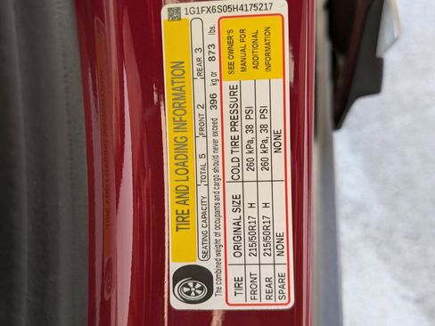 Used 2017 Chevrolet Bolt Premier w/ Driver Confidence II Package image 36