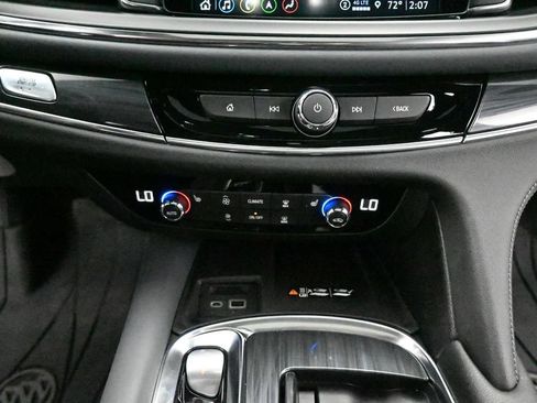 Used 2024 Buick Enclave Essence w/ Experience Buick Package AWD/4WD image 15