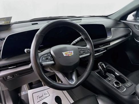 Used 2024 Cadillac XT4 Sport AWD/4WD image 9