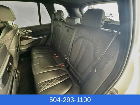 Used 2025 BMW X5 xDrive50e AWD/4WD image 28