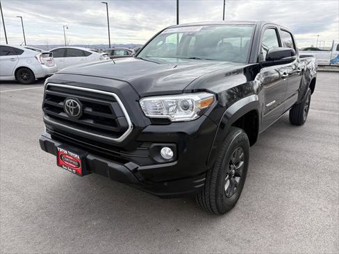 Certified 2023 Toyota Tacoma SR5 image 1