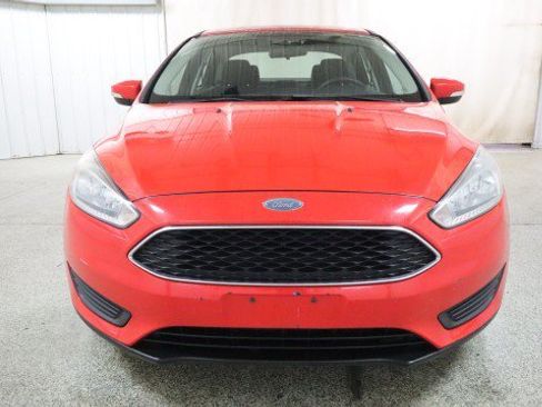 Used 2017 Ford Focus SE FWD image 7