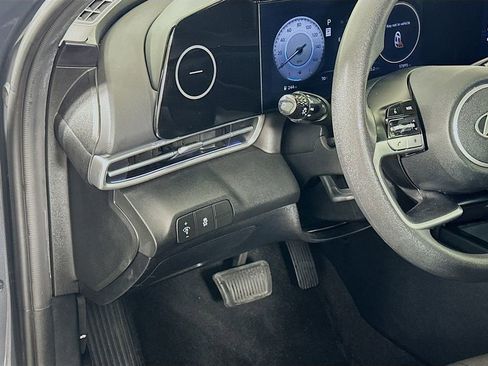 Certified 2024 Hyundai Elantra SEL image 10