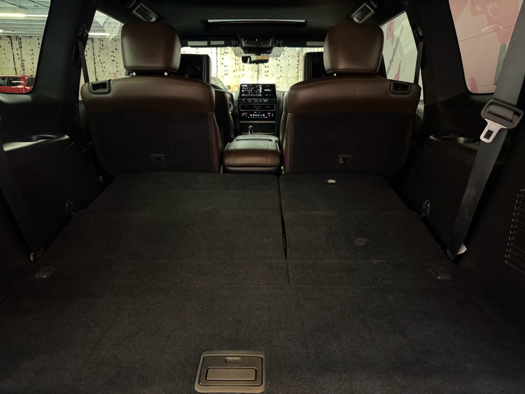 Used 2022 Nissan Armada Platinum w/ Captain's Chairs Package RWD image 28