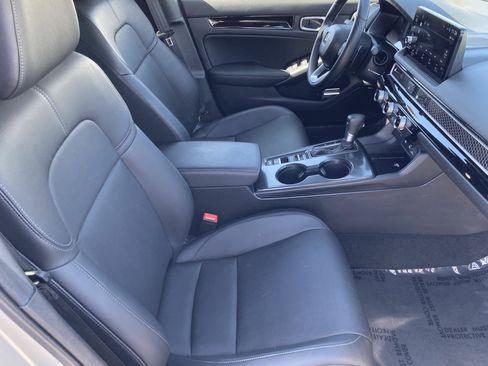 Certified 2025 Honda Civic Sport Touring image 9