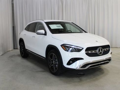 New 2026 Mercedes-Benz GLA 250 4MATIC image 24