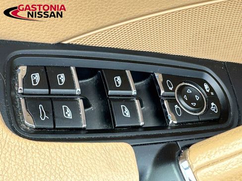 Used 2018 Porsche Cayenne S w/ Premium Package Plus AWD/4WD image 23