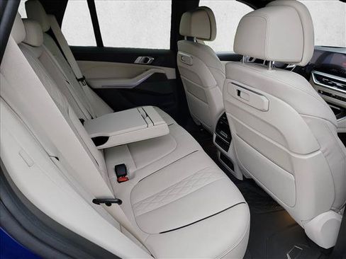 Used 2024 BMW X5 M60i AWD/4WD image 16
