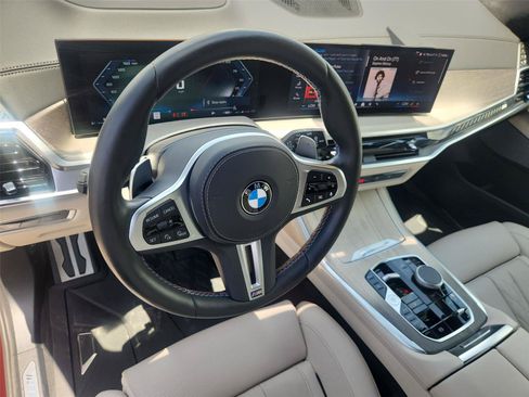 Used 2025 BMW X7 M60i AWD/4WD image 10
