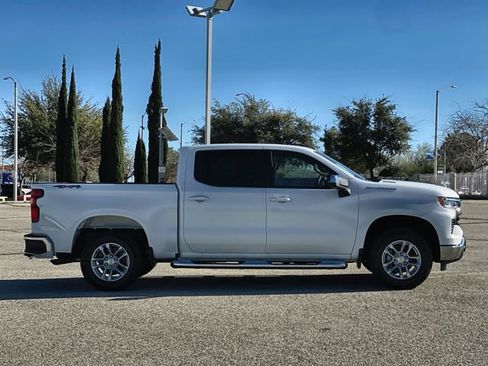New 2026 Chevrolet Silverado 1500 LT image 4