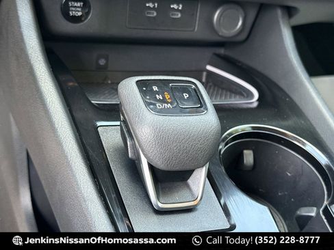 Certified 2024 Nissan Rogue SL w/ SL Premium Package image 26