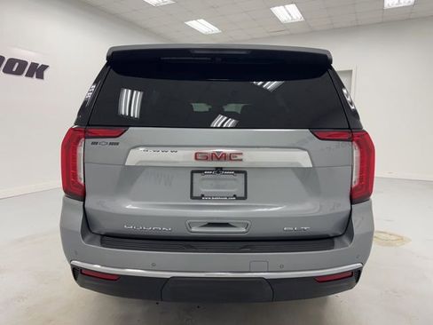 Used 2024 GMC Yukon SLT AWD/4WD image 6