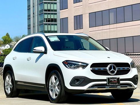 Certified 2023 Mercedes-Benz GLA 250 4MATIC image 1