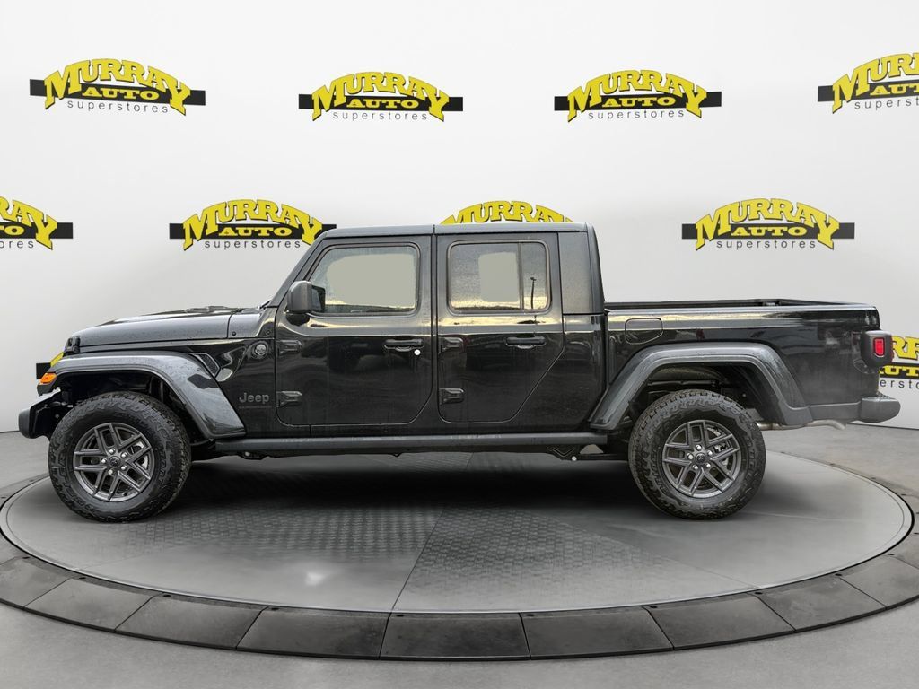 New 2025 Jeep Gladiator Sport AWD/4WD image 2