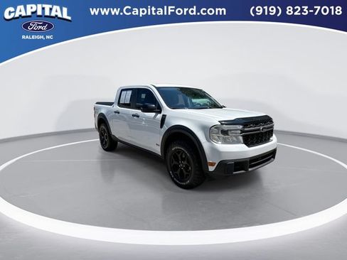 Used 2024 Ford Maverick XLT w/ XLT Luxury Package AWD/4WD image 2