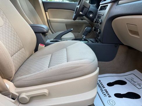 Used 2010 Ford Fusion SE FWD image 58