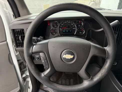 Used 2009 Chevrolet Express 3500 Passenger w/ LT Preferred Equipment Group image 11