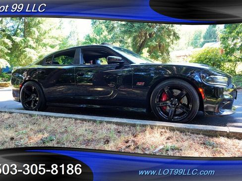 Used 2017 Dodge Charger SRT RWD image 7