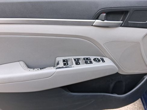 Used 2019 Hyundai Elantra SEL FWD image 19