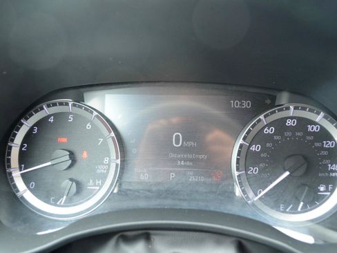 Used 2024 Toyota Highlander XSE AWD/4WD image 32