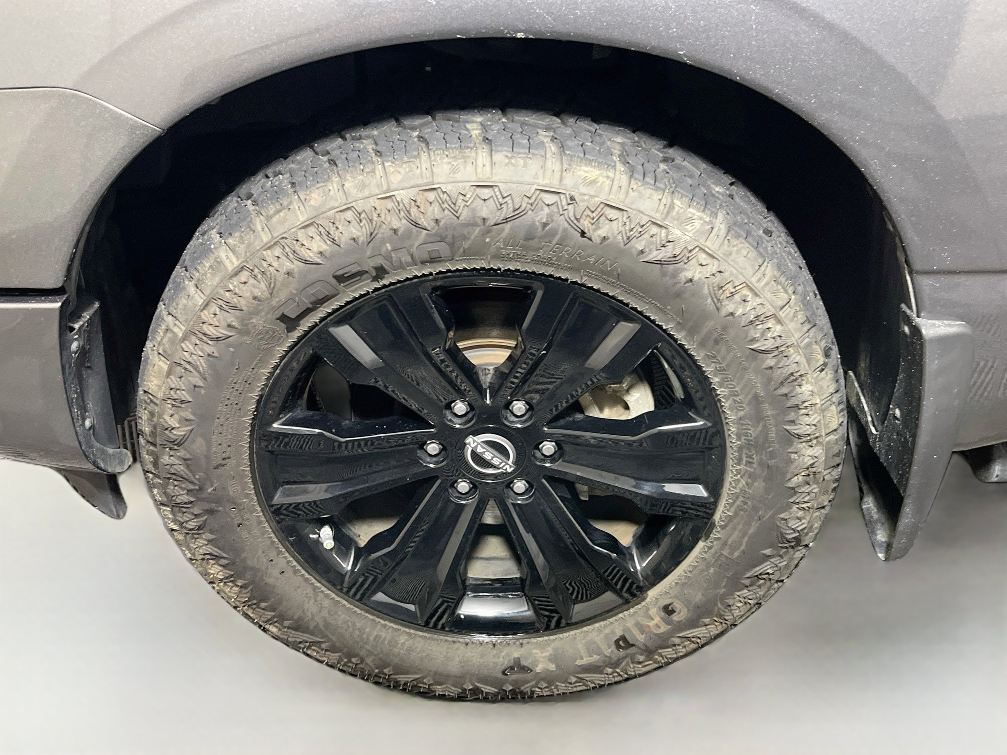 Used 2023 Nissan Titan SV w/ SV Convenience Package RWD image 11