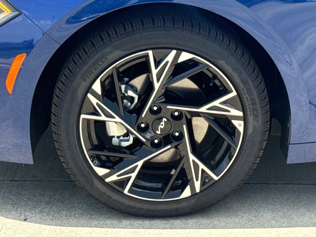 New 2026 Kia K5 GT-Line FWD image 4