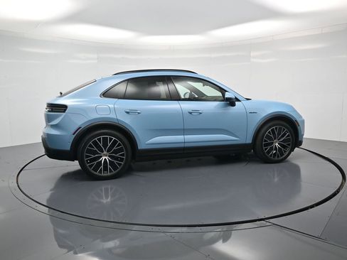 New 2026 Porsche Macan Electric image 32