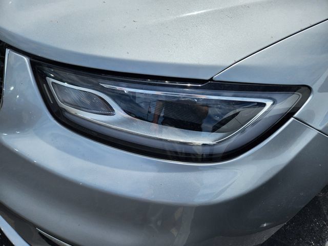 Used 2024 Chrysler Pacifica Touring-L FWD image 24