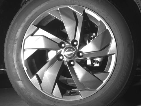 Used 2025 Nissan Rogue SV FWD image 13