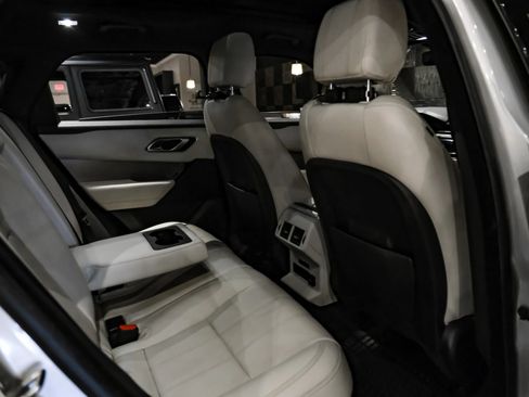 Used 2020 Land Rover Range Rover Velar R-Dynamic S AWD/4WD image 30