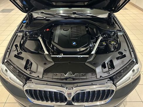 Used 2021 BMW 540i xDrive w/ Premium Package image 27