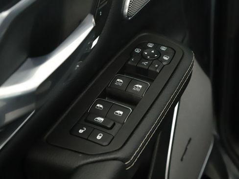 Used 2026 RAM 1500 Laramie w/ Night Edition AWD/4WD image 8