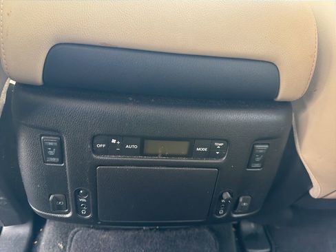 Used 2020 Nissan Armada Platinum w/ Captain's Chairs Package image 16