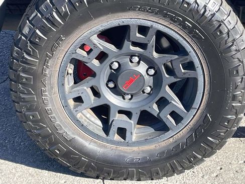 Used 2023 Toyota 4Runner TRD Off-Road Premium image 13