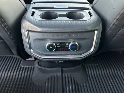 Used 2025 Ford Expedition Max Platinum w/ Stealth Appearance Package AWD/4WD image 13