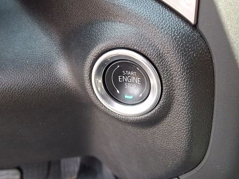 Used 2024 Chevrolet Silverado 2500 Custom w/ Custom Value Package image 17