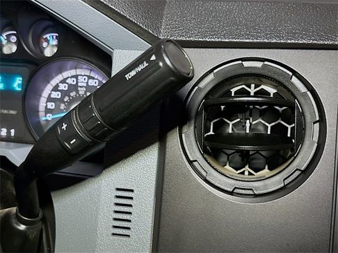 Used 2011 Ford F450 XL w/ XL Value Pkg image 15