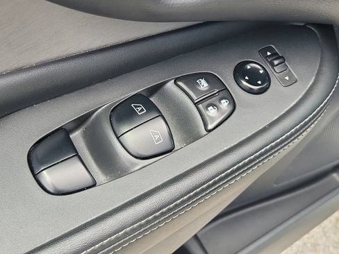 Certified 2024 Nissan Murano SV FWD image 25