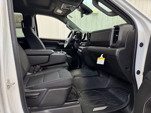 New 2026 GMC Sierra 1500 SLE w/ Preferred Package image 27