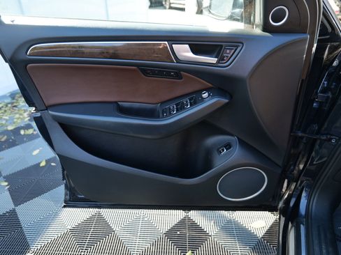 Used 2017 Audi Q5 3.0T Premium Plus w/ Technology Package image 12