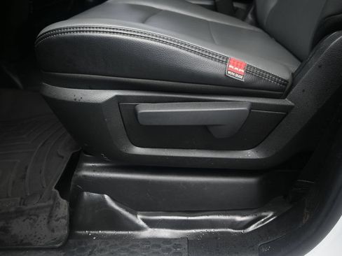 Used 2024 RAM 3500 Tradesman w/ Chrome Appearance Group AWD/4WD image 21