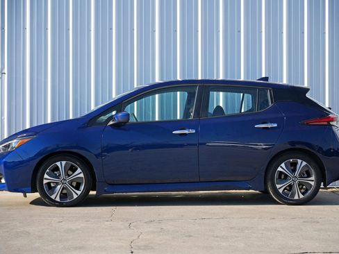 Used 2021 Nissan Leaf SV image 8