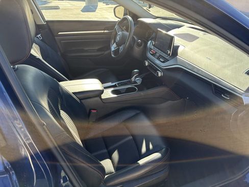 Used 2024 Nissan Altima 2.5 SR image 13