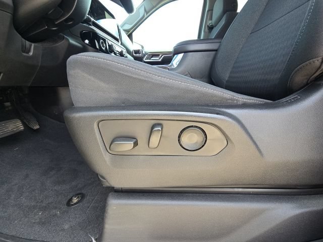 Used 2023 Chevrolet Silverado 1500 RST AWD/4WD image 21