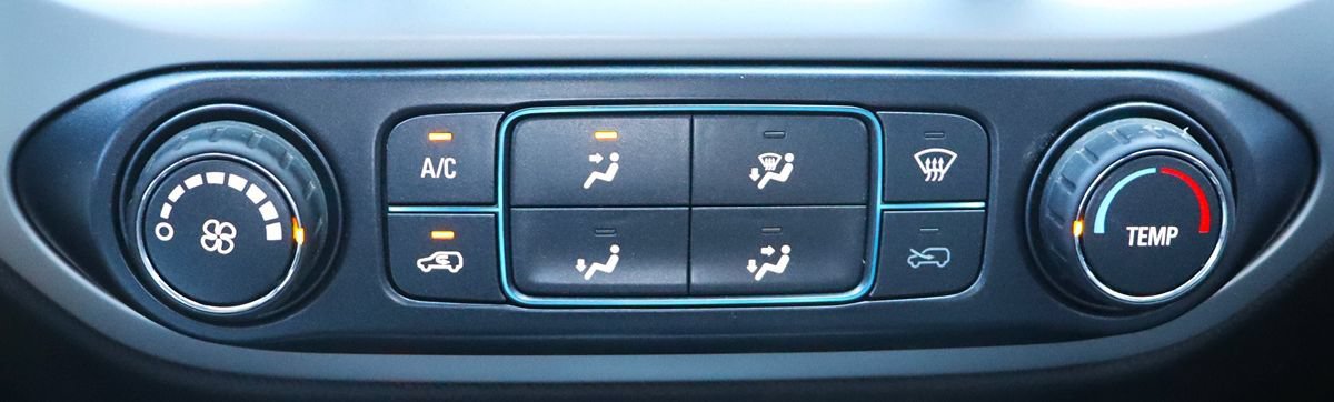 Used 2018 Chevrolet Colorado LT RWD image 45